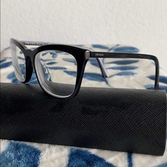 Prada Glasses - Picture 12 of 16